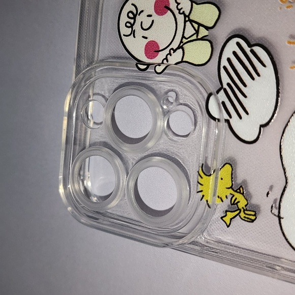 Brand new Apple IPhone 🍎 16 Pro Max Peanuts Snoopy soft Silicone Phone - Picture 5 of 7